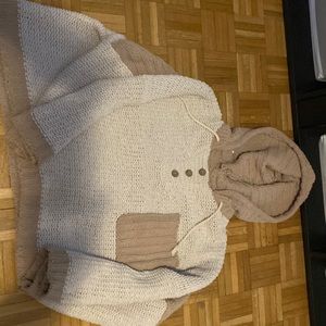 White and tan POL pullover sweater- large